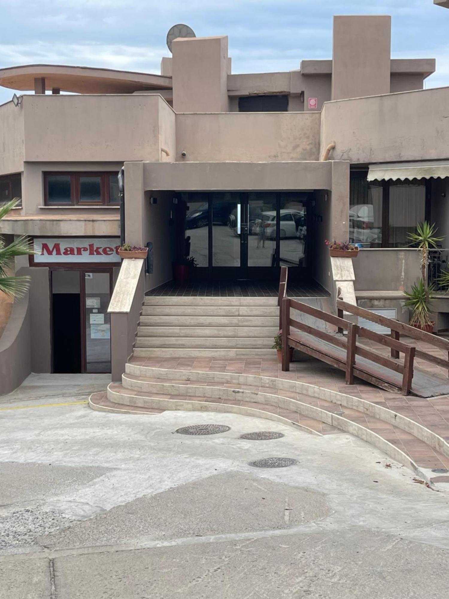 Gli Appartamenti Di Francuzzo Teulada Exterior photo